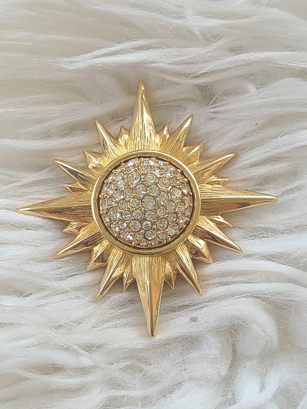 Swarovski Gold Sunburst Crystal Pavé Brooch- Excellent Condition
